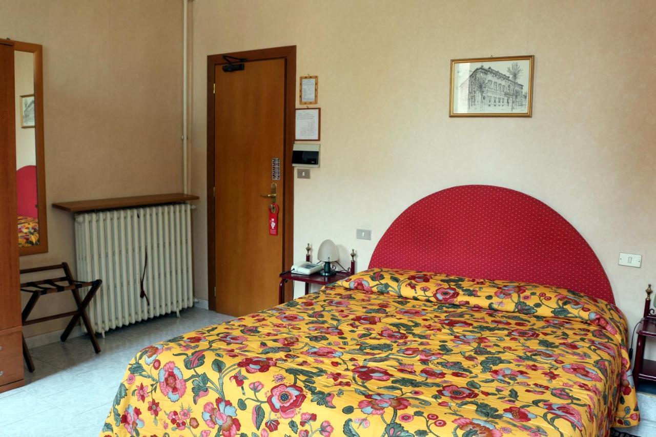 Hotel Italia Torino Esterno foto